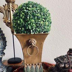 ❣️SOLD ON OTHER SITE❣️ 21” T Lionhead Urn w/Faux Boxwood Topiary
